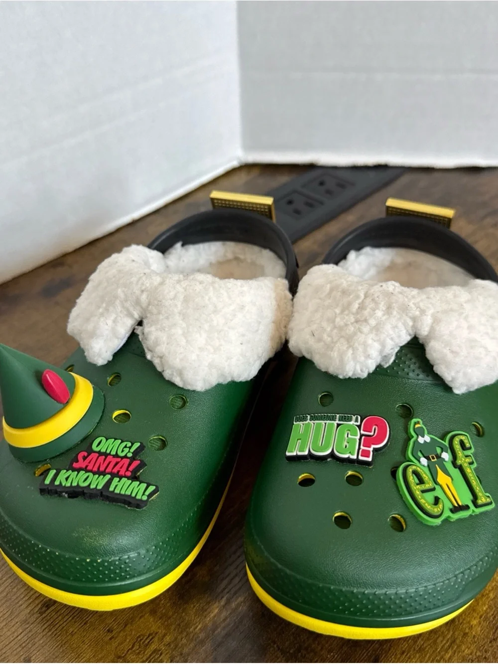 Buddy The Elf × Crocs Lined Clogs Kids Size 12 Christmas New READ